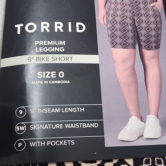 Torrid Premium Legging Bike Shorts  Size 0X, NWT - Picture 2 of 5